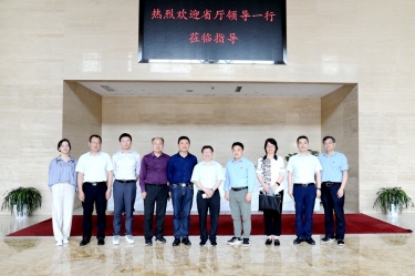 省人力社保厅二级巡视员陈荣华一行莅临亚搏app登陆调研人才工作