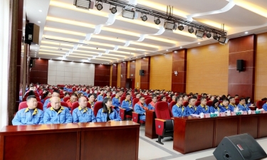 农历新年第一会 | 亚搏app登陆2022年度总结表彰暨2023年冲刺奋进大会隆重召开