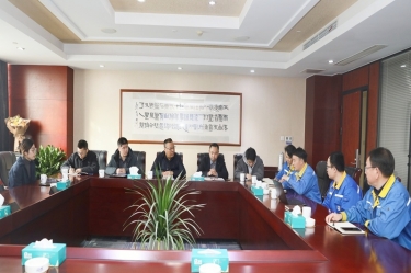 平湖市副市长管立松一行莅临亚搏app登陆慰问高端人才